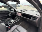 2023 Macan Thumbnail 22