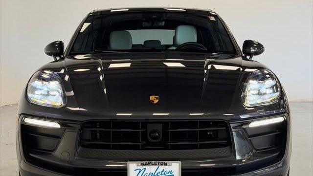 2023 Porsche Macan T