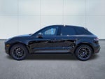 2023 Macan Thumbnail 3