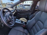 2023 Macan Thumbnail 15