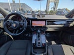 2023 Macan Thumbnail 29