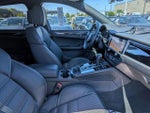 2023 Macan Thumbnail 32