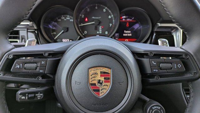 2024 Porsche Macan T