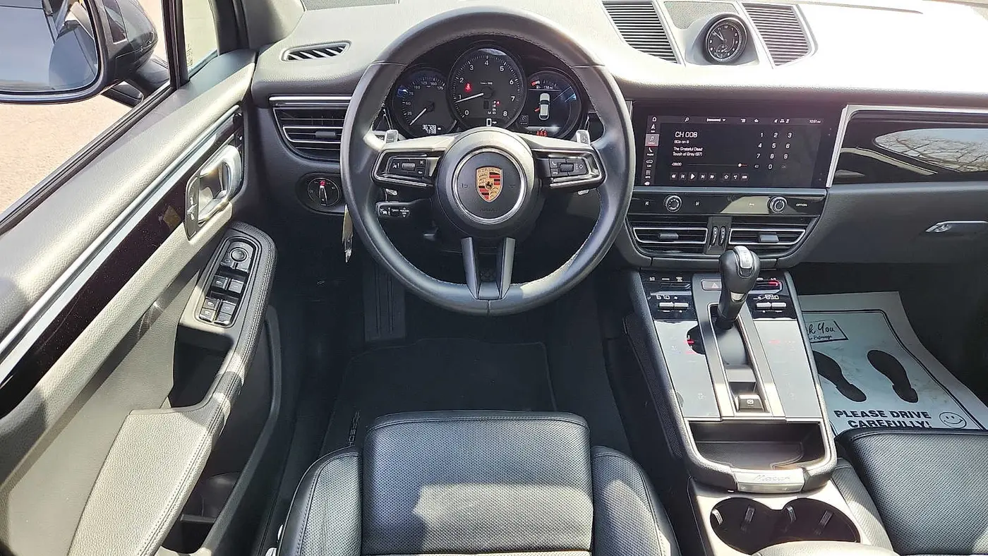 2024 Porsche Macan Base
