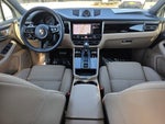 2025 Macan Thumbnail 17