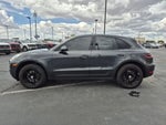 2017 Macan Thumbnail 4