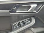 2017 Macan Thumbnail 12