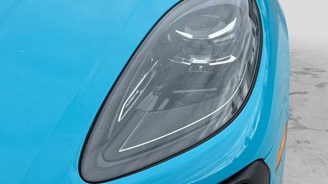 2022 Porsche Macan Base