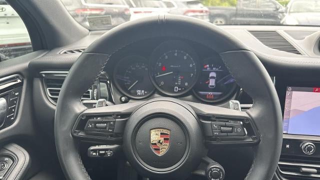 2025 Porsche Macan Base