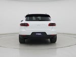 2017 Macan Thumbnail 6