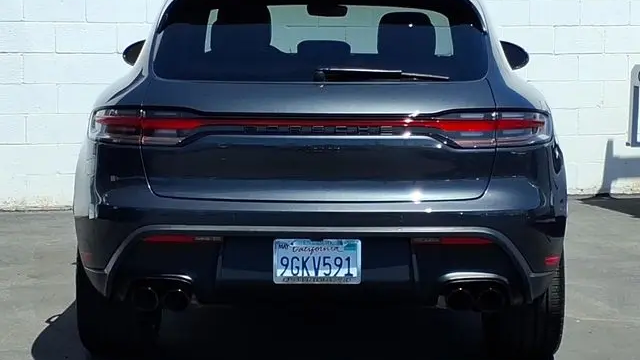 2023 Porsche Macan Base