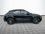 2024 Macan Thumbnail 4