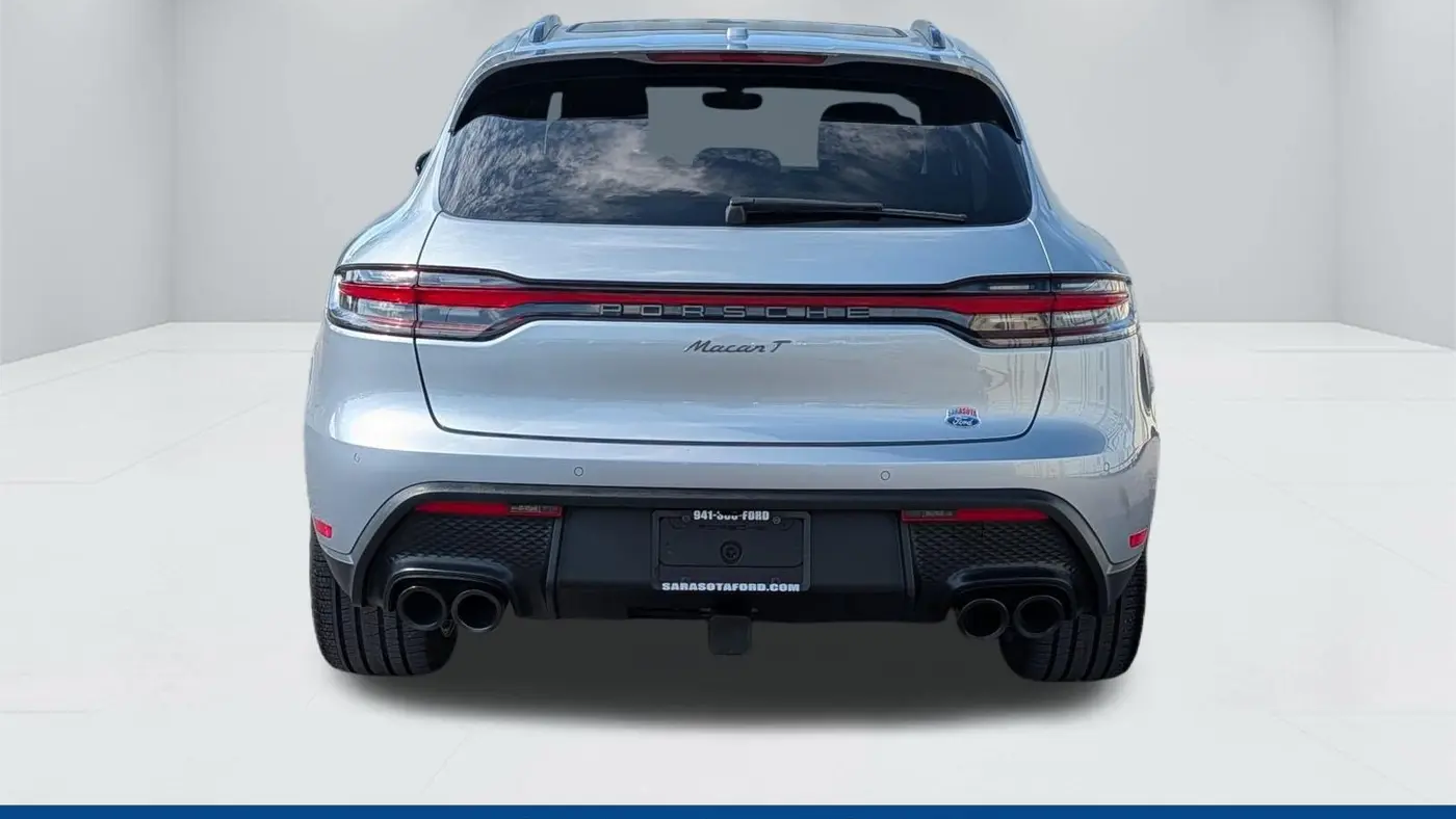 2025 Porsche Macan Base