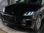 2025 Cayenne Thumbnail 9