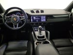 2019 Cayenne Thumbnail 9