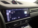 2019 Cayenne Thumbnail 16