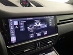 2019 Cayenne Thumbnail 17