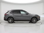2021 Cayenne Thumbnail 7