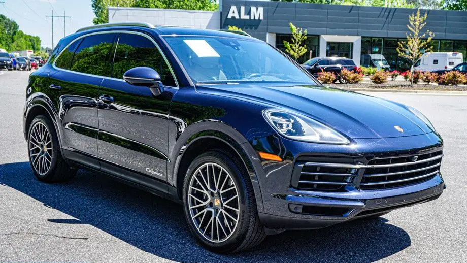 2023 Porsche Cayenne Base