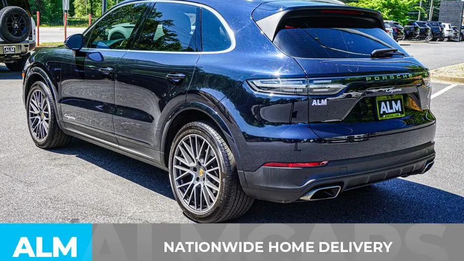 2023 Porsche Cayenne Base