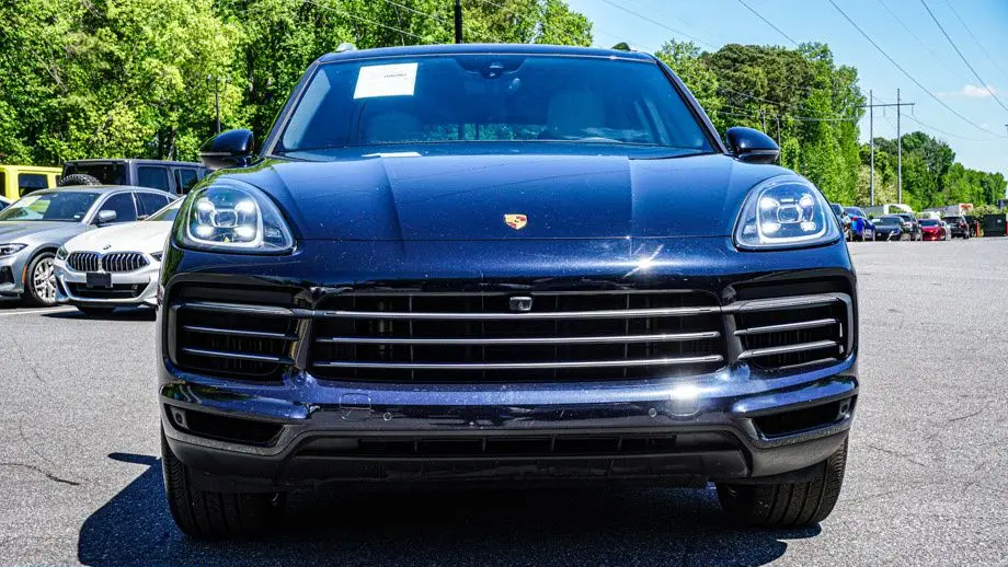 2023 Porsche Cayenne Base