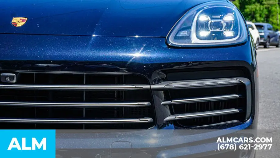 2023 Porsche Cayenne Base