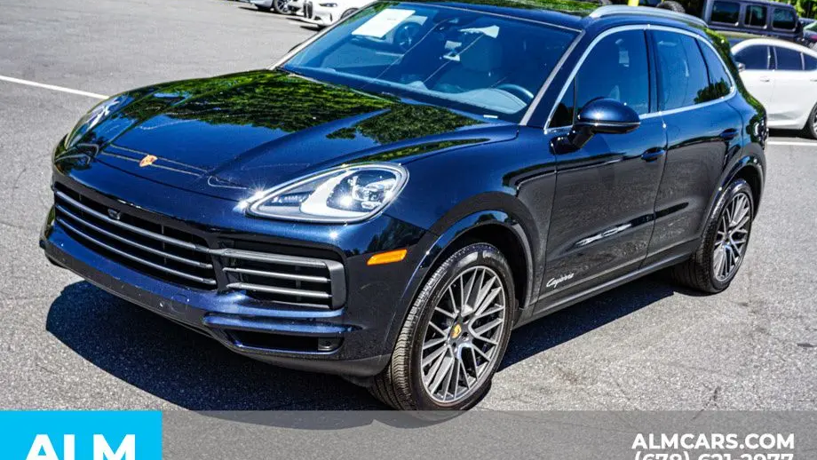 2023 Porsche Cayenne Base