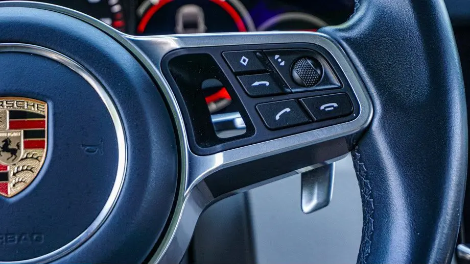 2023 Porsche Cayenne Base