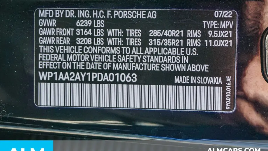 2023 Porsche Cayenne Base