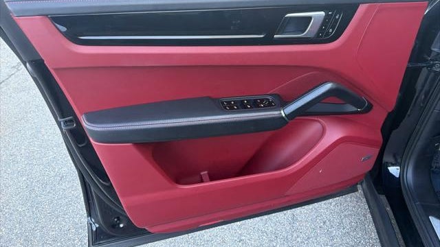 2020 Porsche Cayenne Base