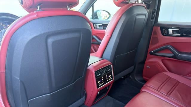 2020 Porsche Cayenne Base