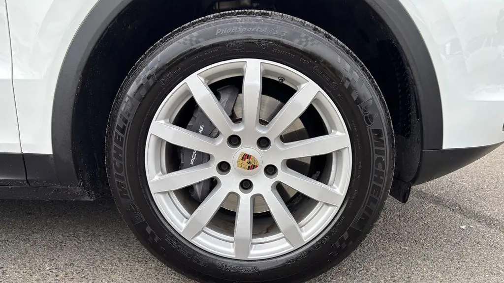 2019 Porsche Cayenne Base
