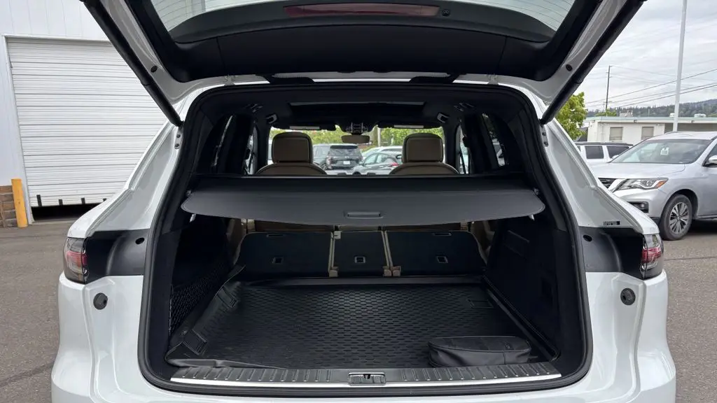 2019 Porsche Cayenne Base