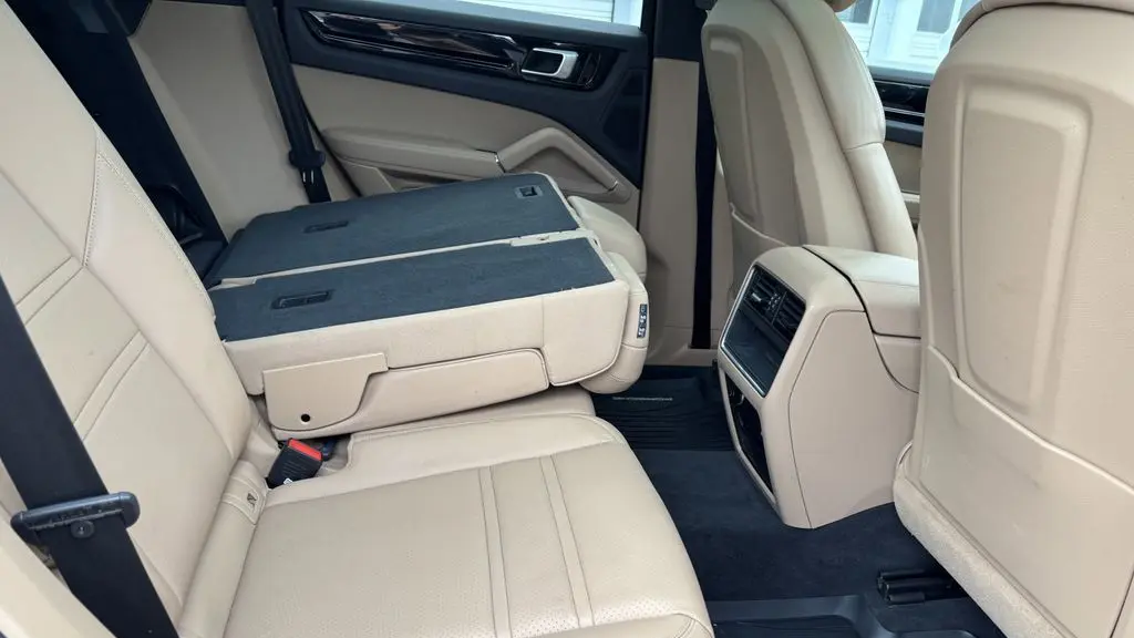 2019 Porsche Cayenne Base