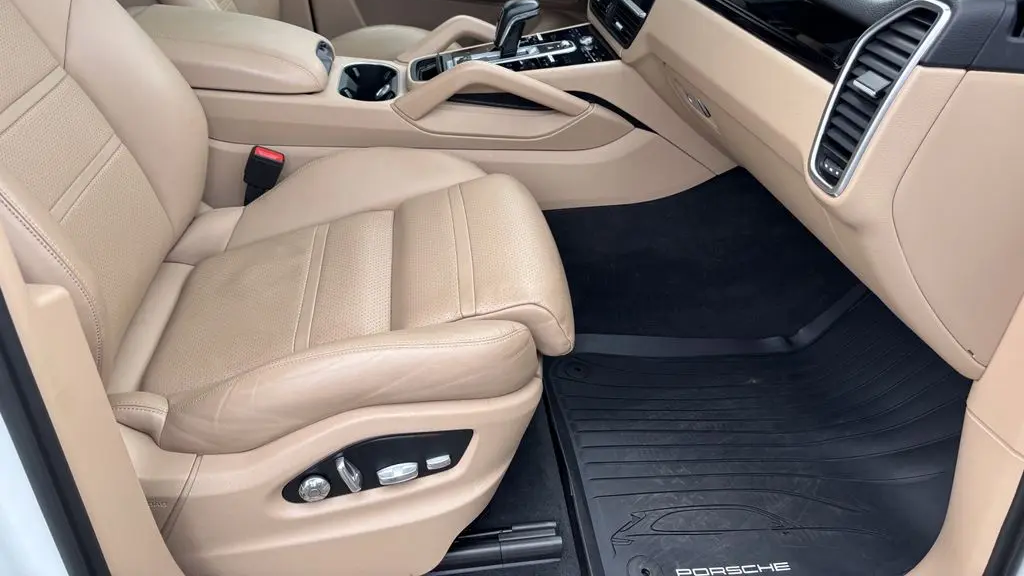 2019 Porsche Cayenne Base