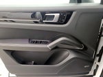 2019 Cayenne Thumbnail 12