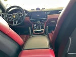 2022 Cayenne Thumbnail 27