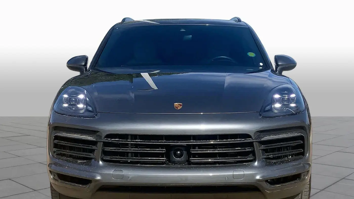 2022 Porsche Cayenne Base