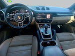 2022 Cayenne Thumbnail 16