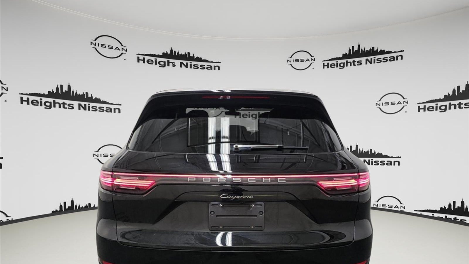 2023 Porsche Cayenne Platinum Edition