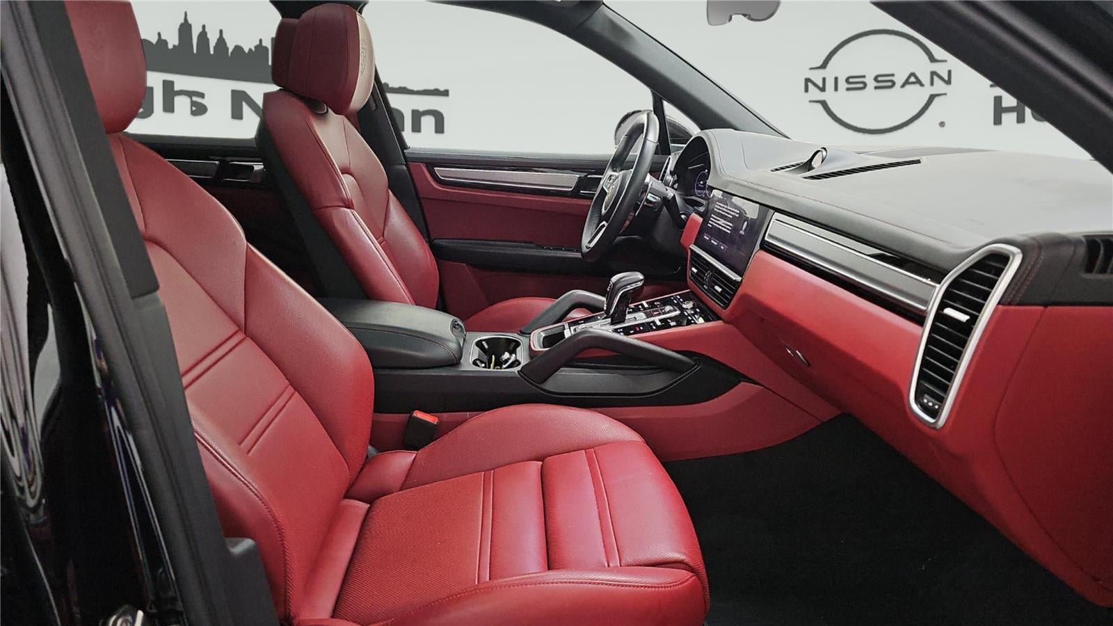 2023 Porsche Cayenne Platinum Edition