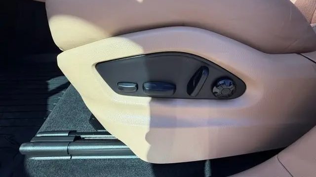 2022 Porsche Cayenne Platinum Edition