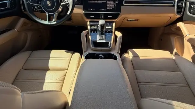 2022 Porsche Cayenne Platinum Edition