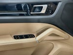 2021 Cayenne Thumbnail 18