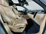 2021 Cayenne Thumbnail 30