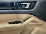 2021 Cayenne Thumbnail 18