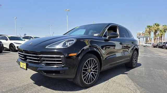 2022 Porsche Cayenne Base