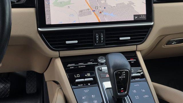 2021 Porsche Cayenne Base