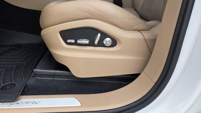 2021 Porsche Cayenne Base