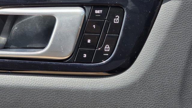 2021 Porsche Cayenne Base